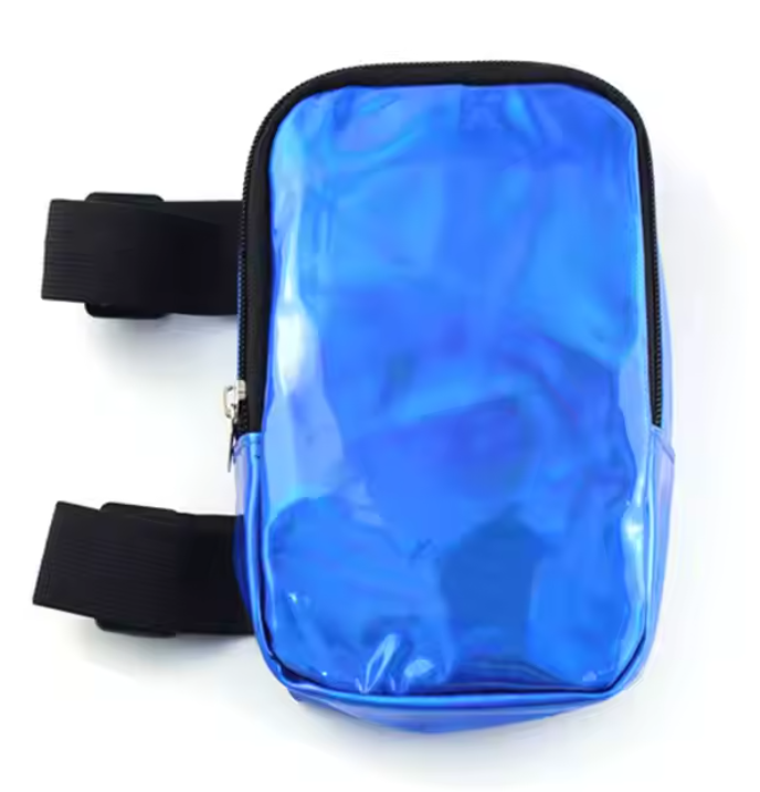 A dazzling holographic thigh bag with adjustable straps, made from high-quality PU leather. Features multiple compartments, a zipper closure, and a waterproof design, perfect for carnivals and festivals. #CarnivalMW #Carnival #Mondaywear #FestivalEssentials #HoloGlamBag