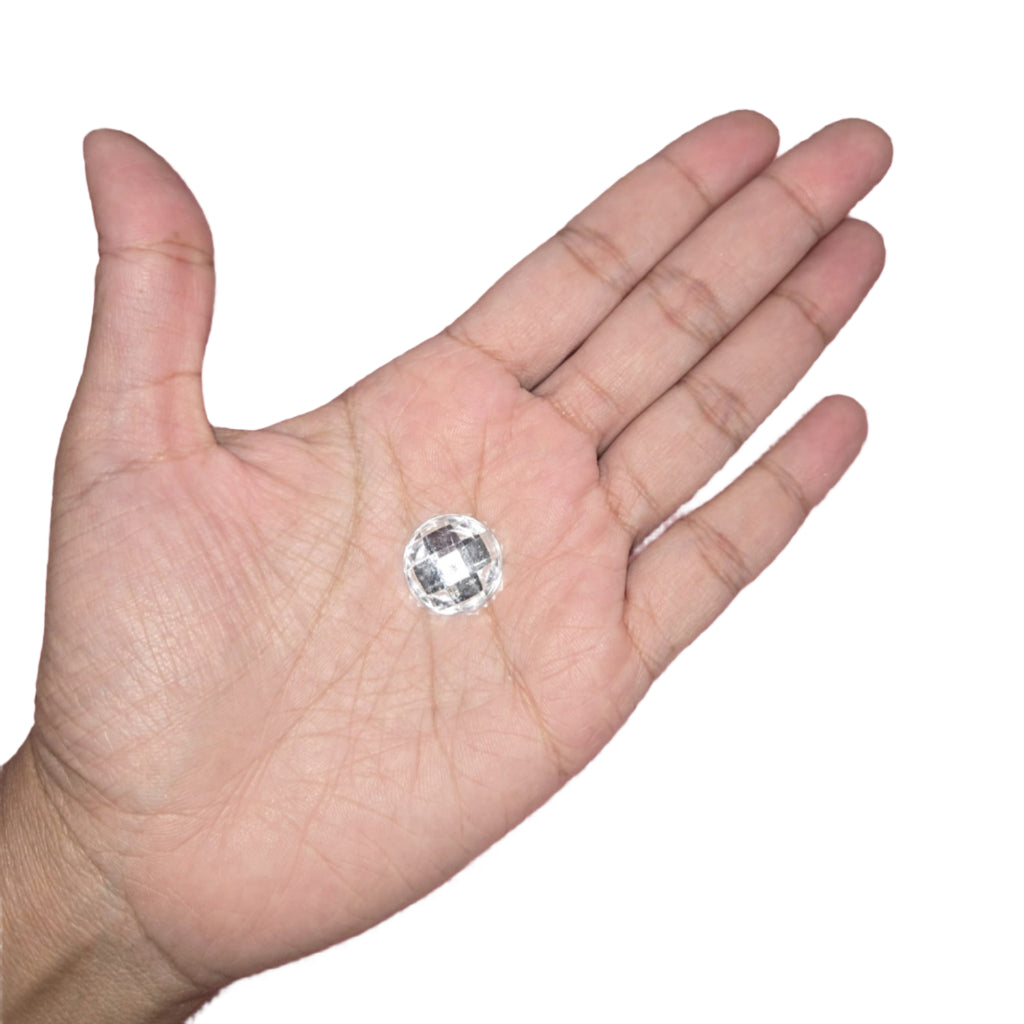 Detailed view of a 16mm clear circle flatback rhinestone with a square pattern, perfect for enhancing carnival costumes and custom designs. Ideal for gluing onto accessories for a unique and sparkling finish. #carnivalmw #carnivalsupplies #wirebra