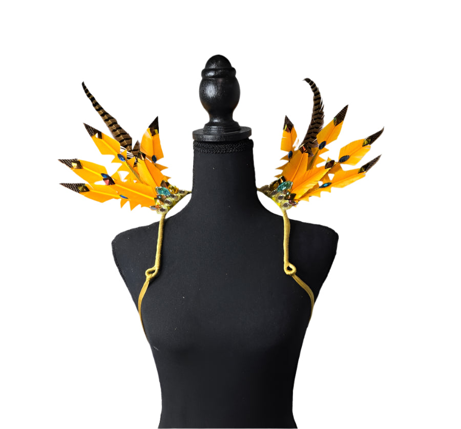 Desert Gold Feather Small Collar Wings featuring a dazzling blend of golden yellow and brown feathers with sparkling embellishments; lightweight, adjustable, and handmade for carnival and festival wear. #CARNIVALFEATHERS #CARNIVAL #CARNIVALCOSTUMES