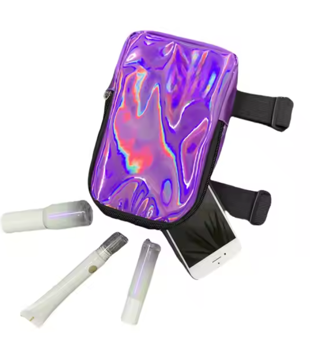 A dazzling holographic thigh bag with adjustable straps, made from high-quality PU leather. Features multiple compartments, a zipper closure, and a waterproof design, perfect for carnivals and festivals. #CarnivalMW #Carnival #Mondaywear #FestivalEssentials #HoloGlamBag