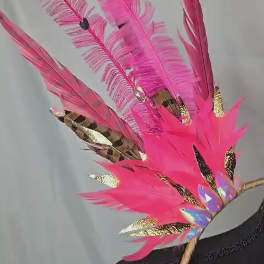 Video of Fuchsia Pink Feather Small Collar Wings featuring vibrant pink feathers with shimmering gold accents. Lightweight and perfect for festivals, carnivals, and performances. #carnivalmw