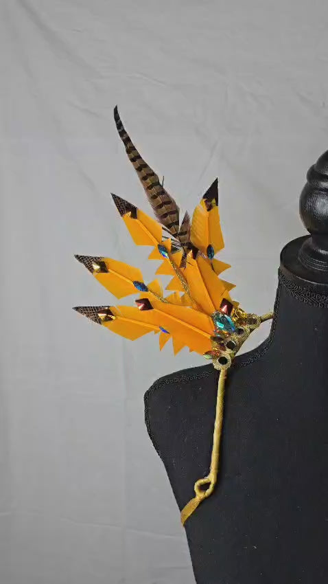 Video of the Desert Gold small feather collar wings – gold and brown feathers in motion | CarnivalMW