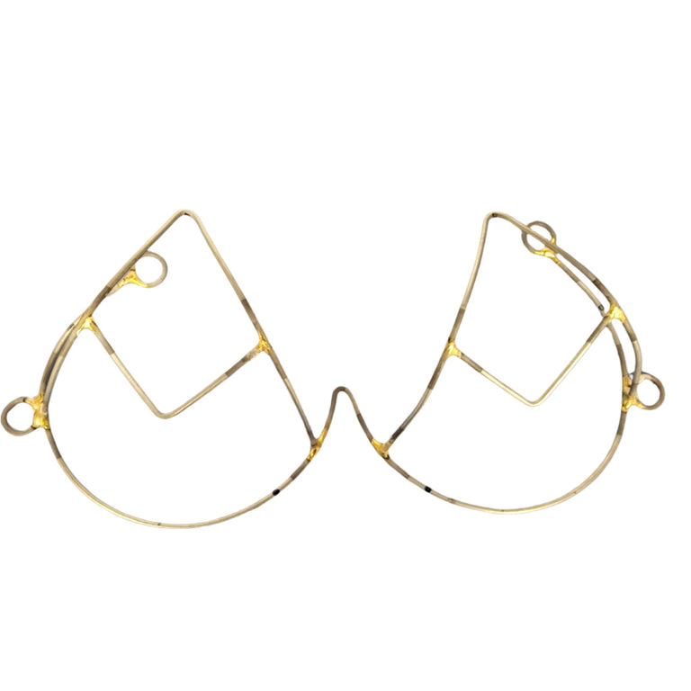 Front view of the Diamond Wire Bra Frame, designed for carnival or Mondaywear